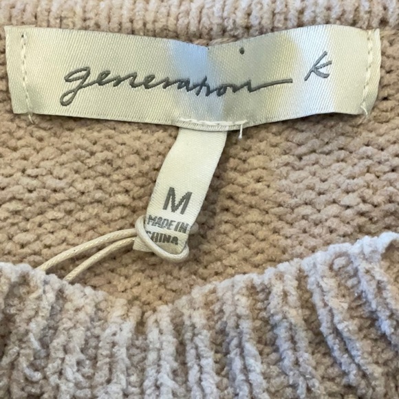 NWT-Generation K Sweater - Picture 3 of 5